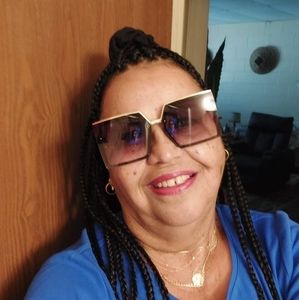 Meet your Posher, Myra